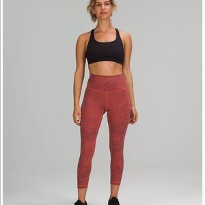 NWT size 2 Lululemon Wonder train high rise crop 23 length